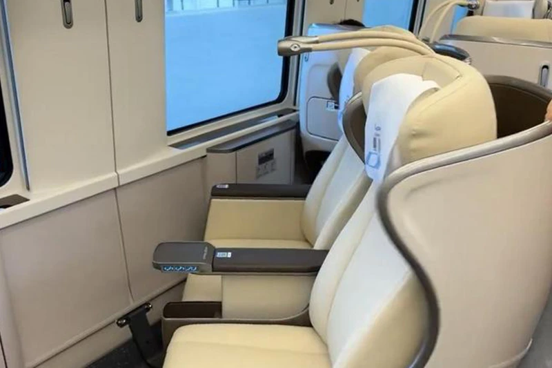 52 high speed train seat