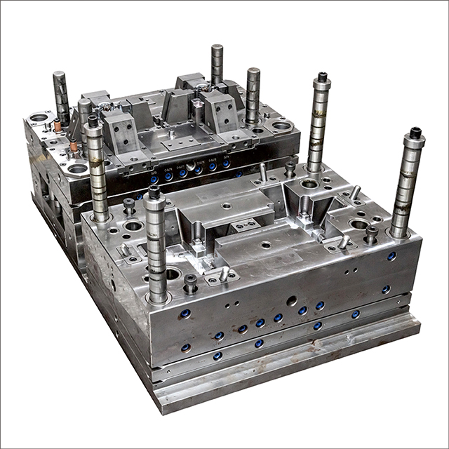 custom injection mold