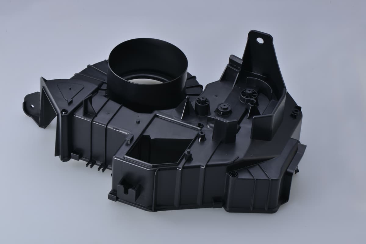 electronics injection molding manufacturer